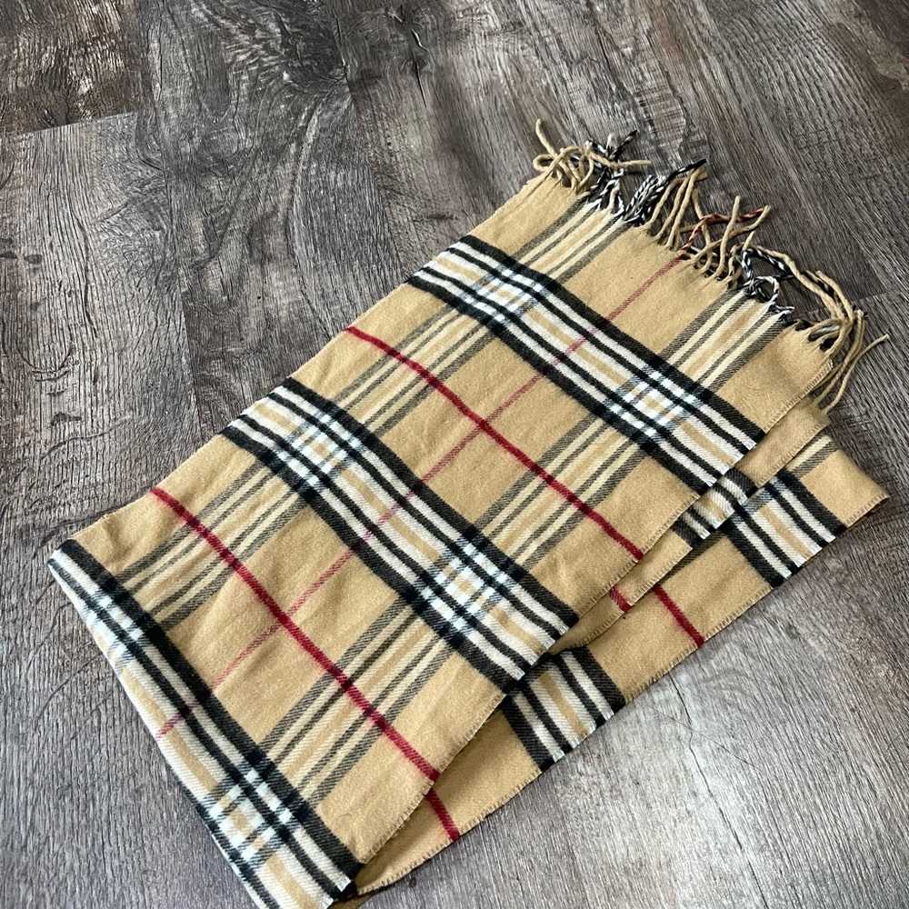 Classic‎ Plaid Scarf in Beige and Red